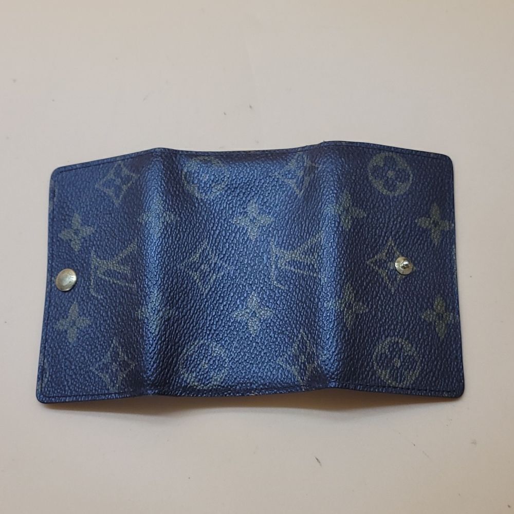 Authentic Louis Vuitton Monogram Keychain Wallet - Picture 3 of 9